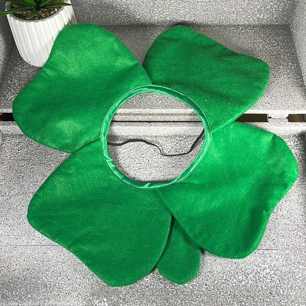 St. Patrick’s Day 4-Leaf Clover Shamrock Top Hat